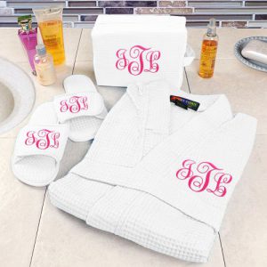 embroidered spa gift set E7673176XL